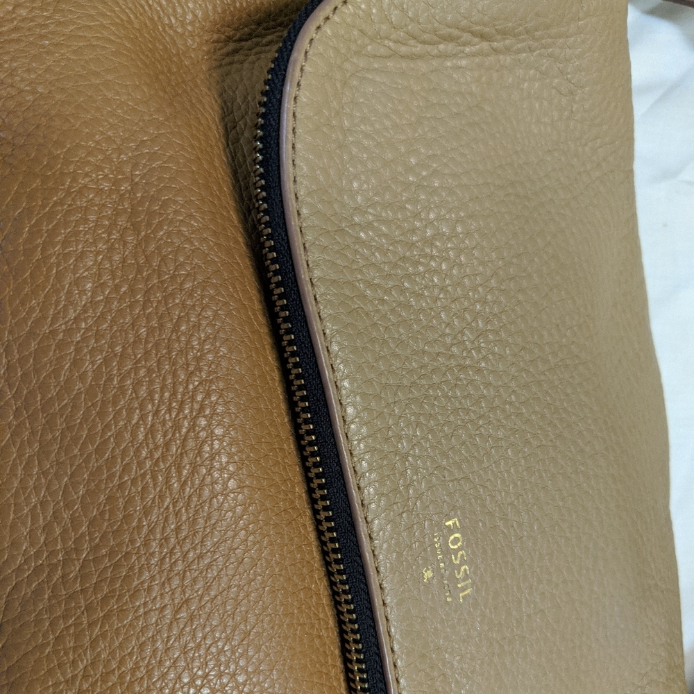 Fossil crossbody leather bag